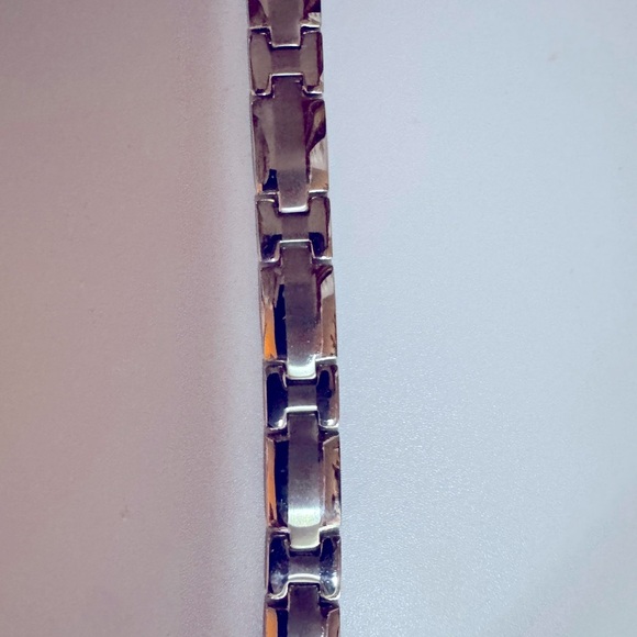 Silver Stainless Steel Rectangular Link Jewelry Bracelet - Picture 7 of 8